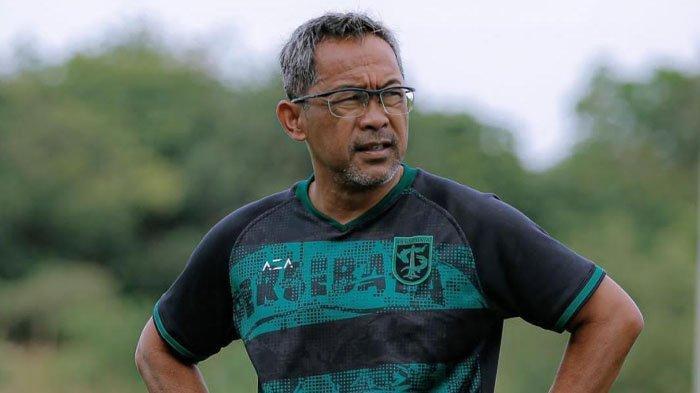 Aji-Santoso-Pelatih-Persebaya-Surabaya.jpg