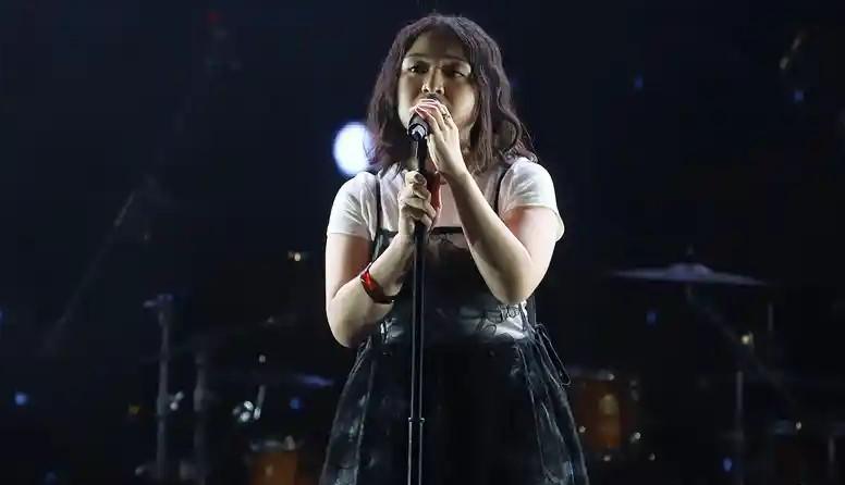 Aksi-panggung-penyanyi-Bernadya-saat-tampil-pada-Soundrenaline.jpg