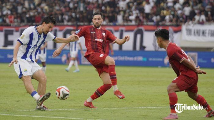 solo/Aksi-pemain-Persib-Bandung-keturunan-Indonesia-Thom-Haye.jpg
