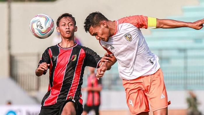 Aksi-pemain-Sragen-United-kala-melakoni-laga-perdana-Liga-3-Jawa-Tengah-melawan-PPSM-Sakti-Magelang.jpg