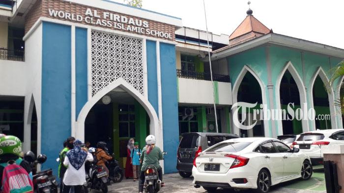 Al-Firdaus-World-Class-Islamic-School-Solo.jpg