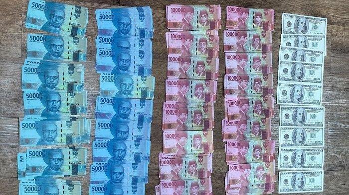Barang-bukti-uang-palsu-yang-berhasil-diamankan.jpg