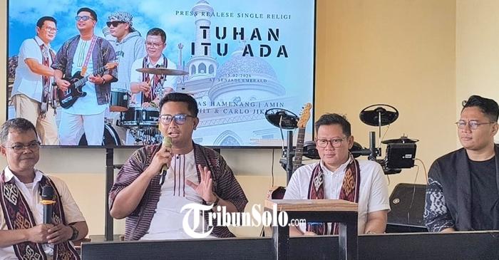 Bupati-Klaten-Hamenang-Wajar-Ismoyo-bersama-personel-Jikustik-dan-influencer-Amin.jpg