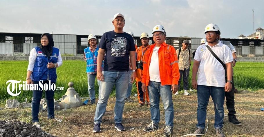 Bupati Klaten Hamenang Tinjau Lokasi Terdampak Angin Kencang: Langsung Perbaikan dan Bantu Warga!