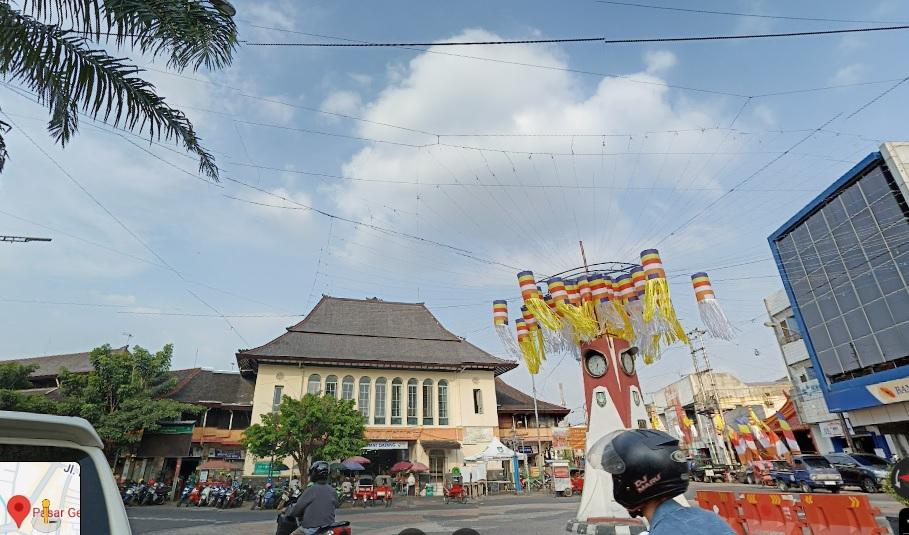 CUACA-DI-PASAR-GEDE-Ilustrasi-suasana-di-Pasar-Gede-Solo.jpg