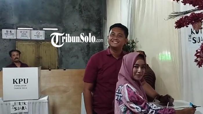 Cabup-Klaten-nomor-3-Hamenang-Wajar-Ismoyo-saat-mencoblos-di-TPS-2-Dukuh-Gesing-Jatipuro-Trucuk.jpg