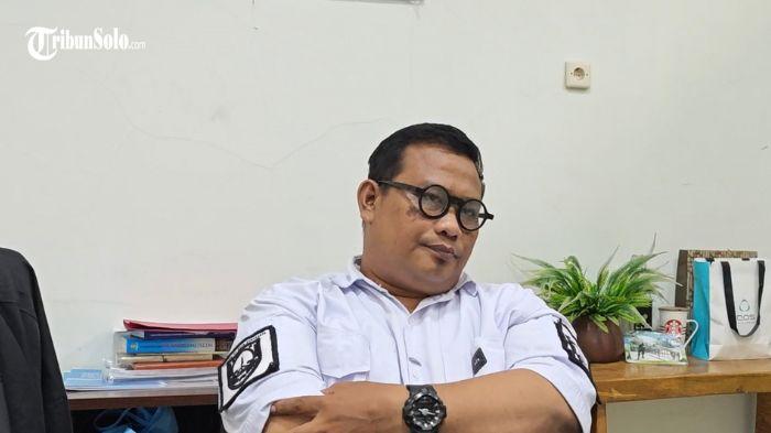 Direktur-Perumda-Taman-Satwa-Taru-Jurug-TSTJ-Achmad-Syukri-Prihanto.jpg
