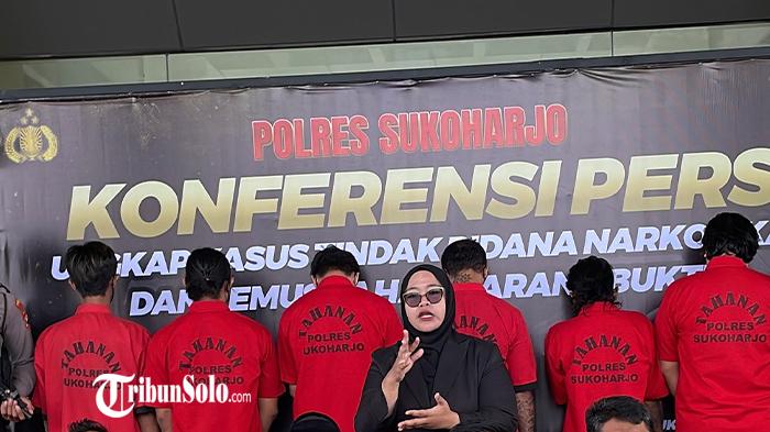 Enam-orang-ditetapkan-sebagai-tersangka-dalam-kasus-pengungkapan-jaringan-narkoba-jenis-sabu.jpg