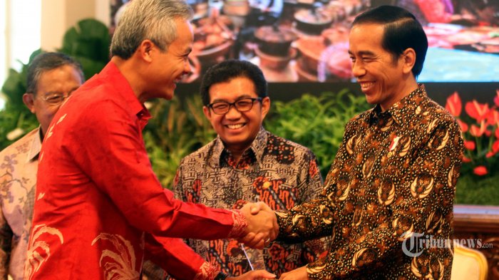 Reaksi PDIP Tanggapi Jokowi Beri Sinyal Dukung Ganjar : Urusan Capres Urusan Ibu Ketua Umum