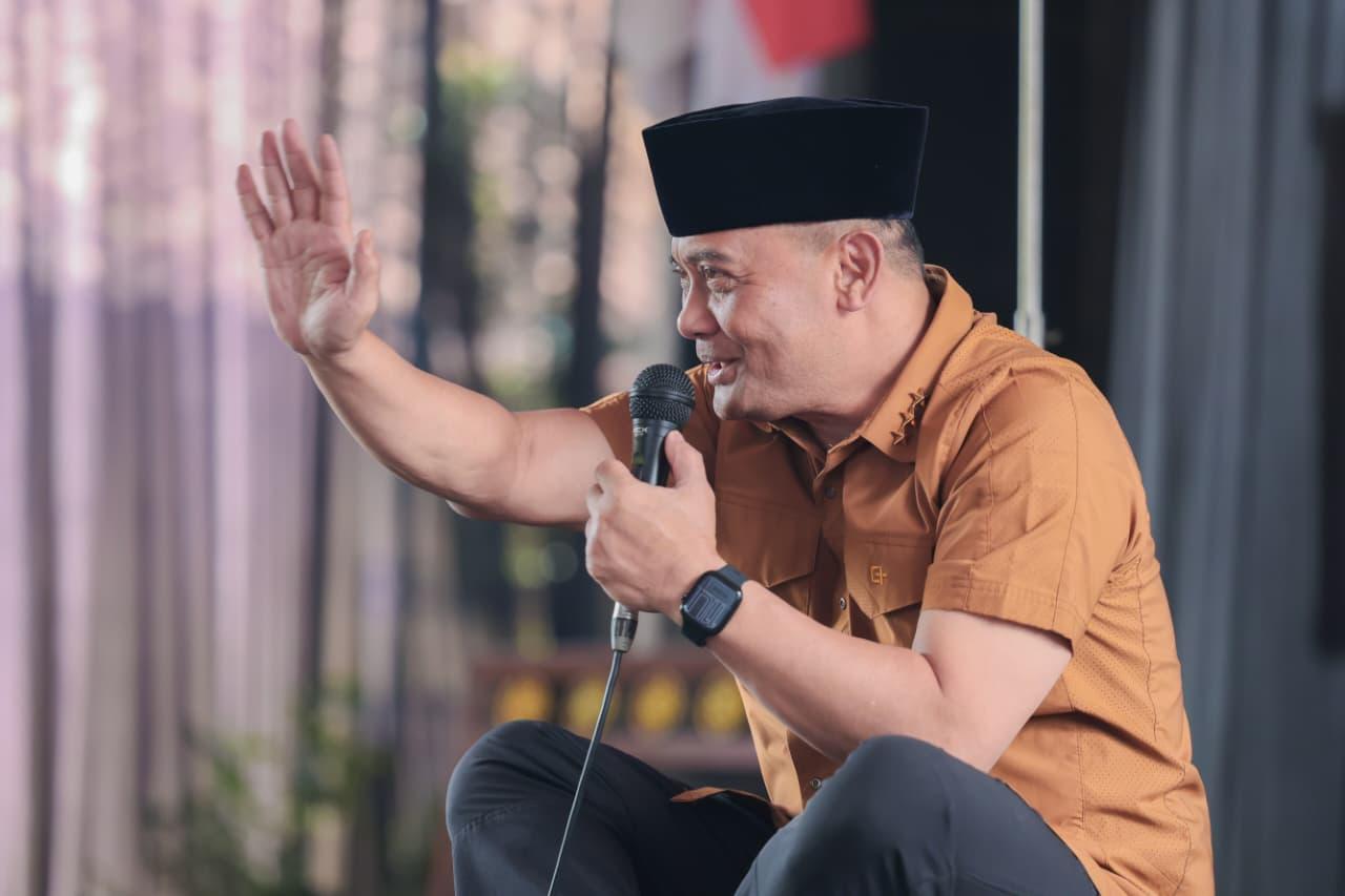 Gubernur-Jawa-Tengah-Ahmad-Luthfi-saat-menghadiri-acara-Ziarah-Kebangsaan-PPRT-2.jpg