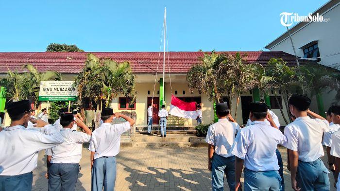 HUT-ke-80-Kemerdekaan-RI-di-PPTT-Ibnu-Mubaarok-Kelurahan-Gedong.jpg