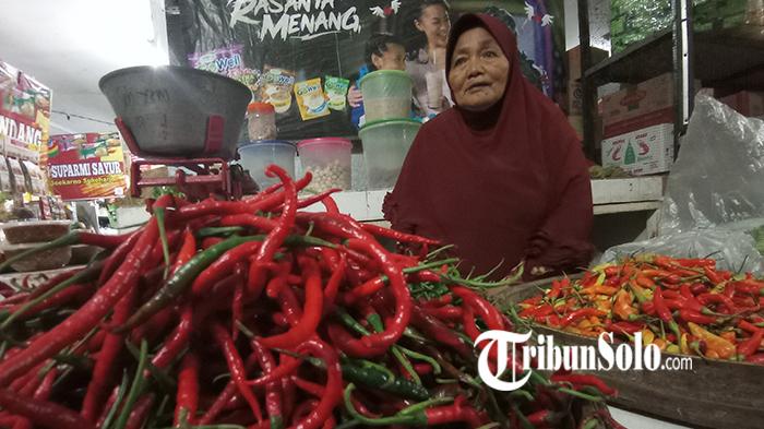 Meski Stok Aman di Awal Tahun 2023, Harga Cabai di Pasar Ir Soekarno Sukoharjo Tembus Rp70 Ribu