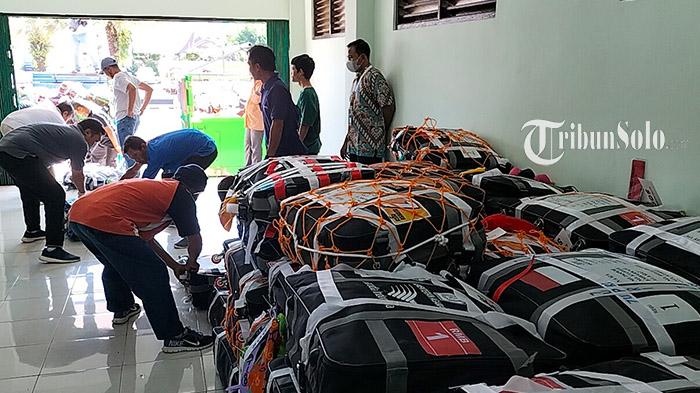 Ratusan Koper Calhaj Masuk Asrama Haji Donohudan Duluan, Diperiksa Ketat oleh Otoritas Bandara