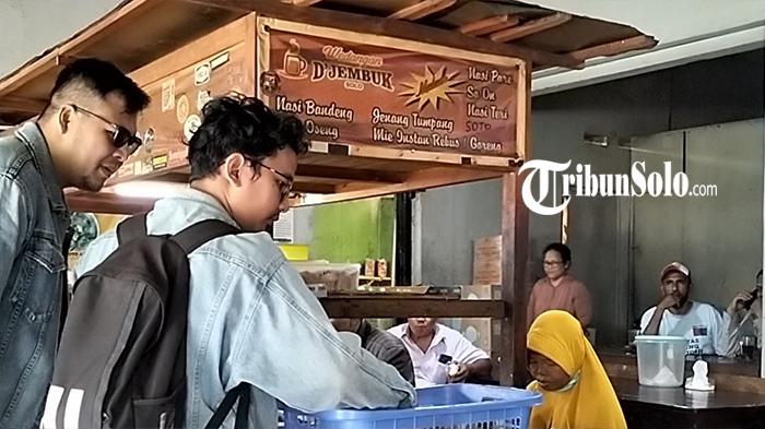 Ilustrasi-Wedangan-DJembuk-di-Solo-Jawa-Tengah.jpg