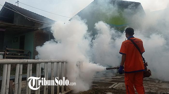 Ilustrasi-fogging-di-wilayah-Kecamatan-Wonogiri-Kota-beberapa-waktu-lalu.jpg