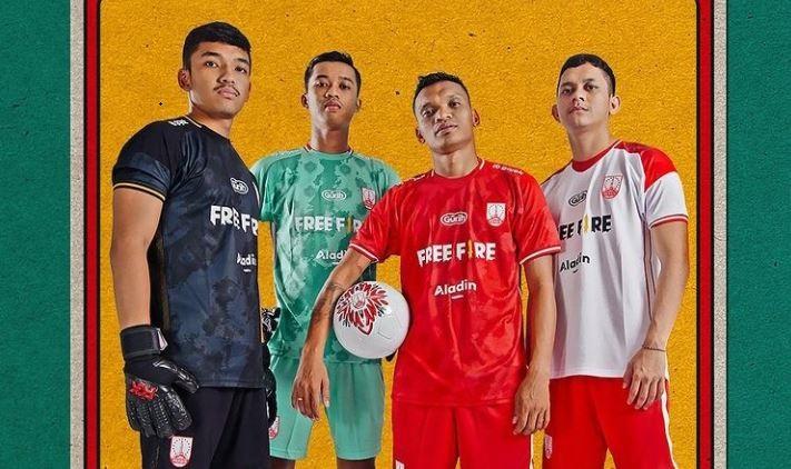 Alasan 4 Jersey Pramusim Persis Solo Belum Tersedia di Persis Store : Tunggu Quality Control