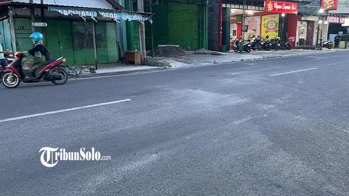 BREAKING NEWS : Kecelakaan Maut di Ngadirejo Sukoharjo, 2 Remaja Naik Motor Tabrak Mobil, 1 Tewas