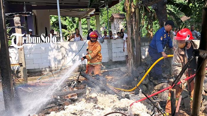 Kebakaran-rumah-sragen.jpg