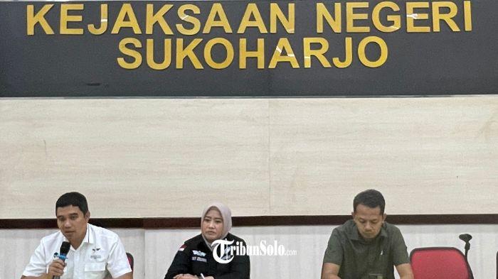 Kejaksaan-Negeri-Kejari-Sukoharjo-menetapkan-mantan-Kepala-Desa-5.jpg