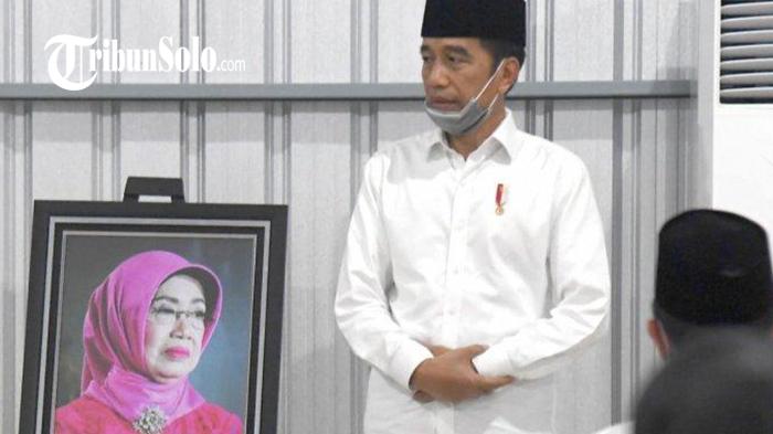 Keluarga-besar-Presiden-Joko-Widodo-menggelar-tahlilan-dan-doa-b.jpg