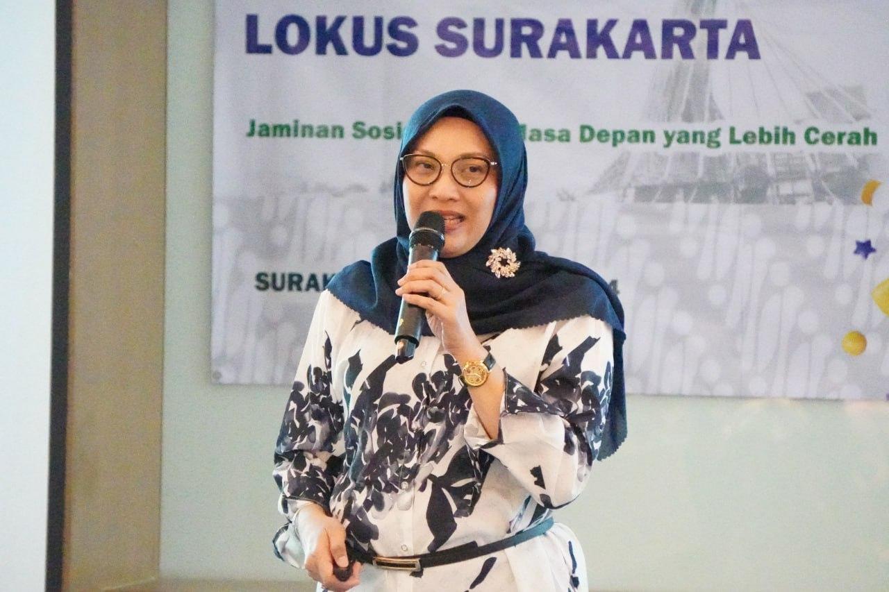 Kepala-BPJS-Kesehatan-Surakarta-Debbie-Nianta-Musigiasari-saat-ditemui-TribunSolocom.jpg