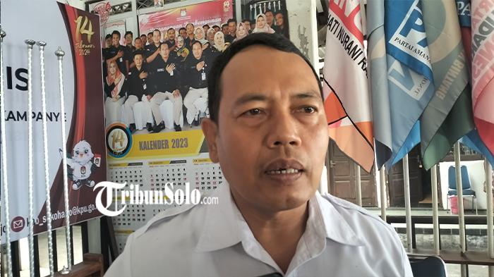Ketua-Komisi-Pemilihan-Umum-KPU-Sukoharjo-Syakbani-Eko-Raharjo-Minggu-2112024.jpg