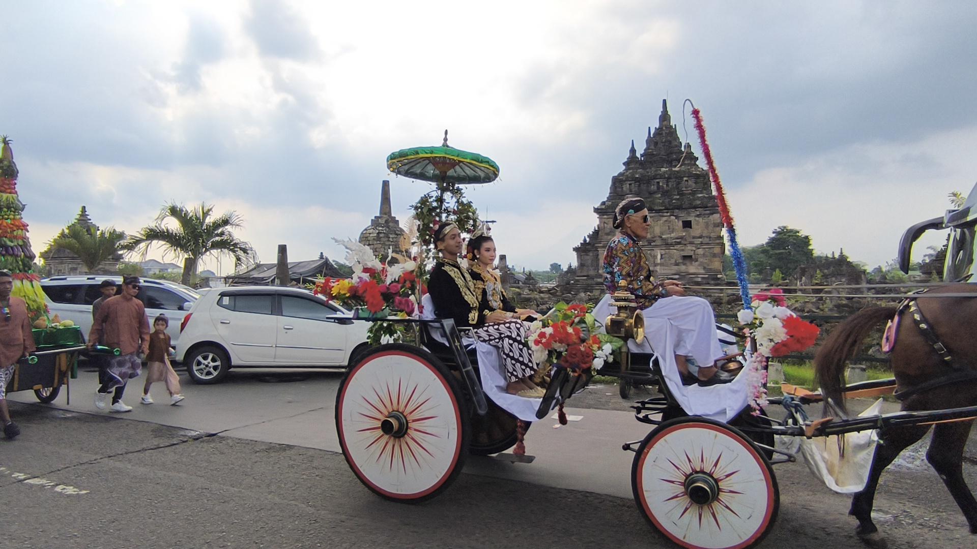 Kirab-Budaya-Candi-Prambanan.jpg