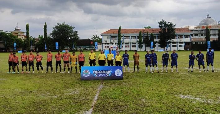 Kompetisi-sepak-bola-Liga-Desa-dalam-rangka-perayaan-Hari-Desa-Nasional.jpg