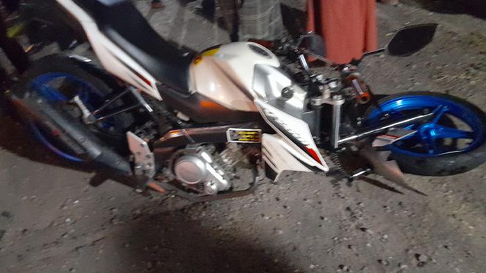 Kondisi-motor-Yamaha-Vixion-yang-terlibat-kecelakaan-dengan-Honda-Beat-dan-truk-di-Jalan-Solo-Sragen.jpg