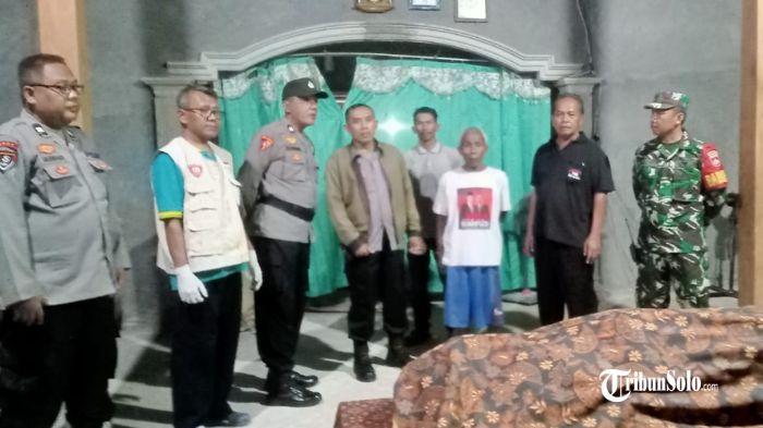 Korban-kebakaran-lahan-tebu-di-Dukuh-Ngrancang-Desa-Jekawal-2.jpg