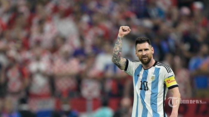 Lionel-Messi-merayakan-gol-pertamanya-dari-titik-penalti.jpg
