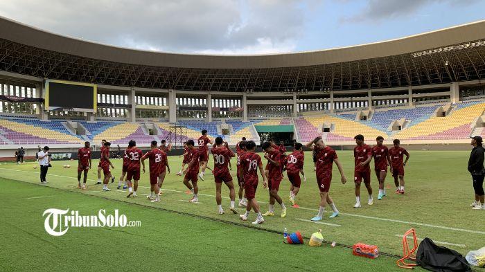 MINTA-BERANI-SHOOT-Latihan-terbuka-Persis-Solo-sehari-jelang-laga-menjamu-Bhayangkara-FC.jpg
