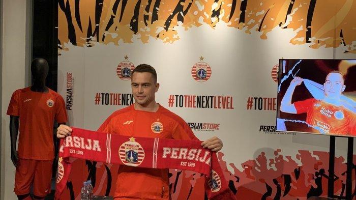 Maciej-Gajoz-saat-perkenalan-di-Persija.jpg