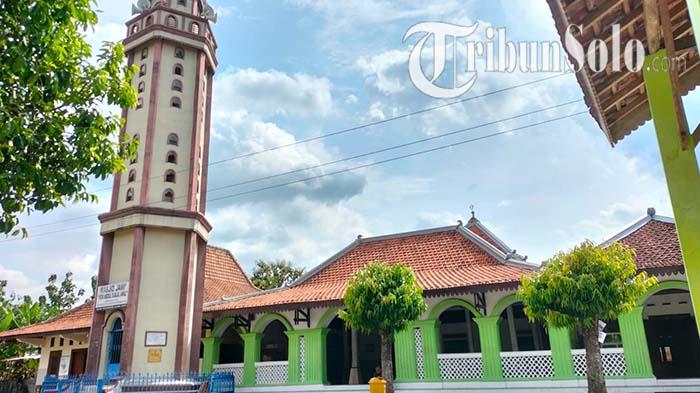 Masjid-Kyai-Abdul-Djalal-di-Kalijambe-Sragen-yang-didirikan-ata.jpg