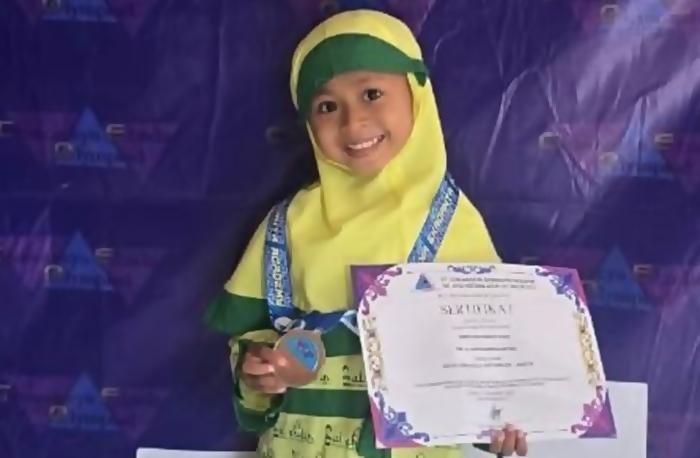 Mayesha-Khawla-Ajma-berhasil-meraih-Medali-Perunggu-Matematika.jpg