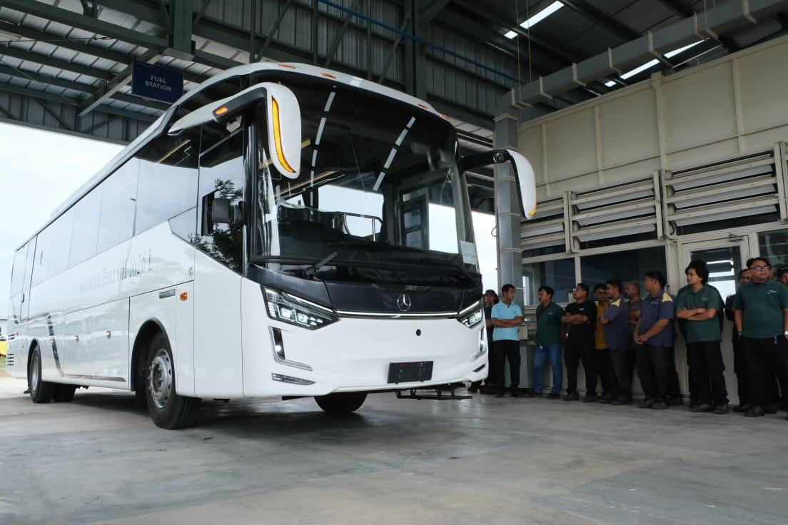 PT-Laksana-Bus-Manufaktur-mengekspor-satu-unit-bus-ke-Thailand.jpg