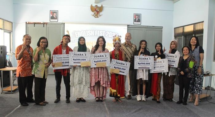 Para-juara-English-Fest-2025-Storytelling-Competition.jpg