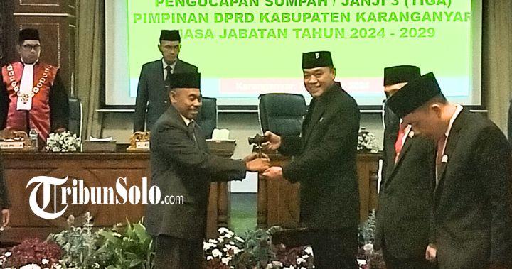 Pengambilan-sumpah-Pimpinan-DPRD-Karanganyar-periode-2024-2029.jpg