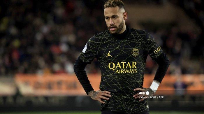 Penyerang-Brasil-Paris-Saint-Germain-Neymar-bereaksi-selama-pertandingan-sepak-bola.jpg