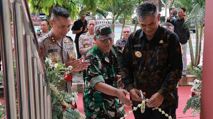 Peresmian-gedung-polres-karanganyar.jpg