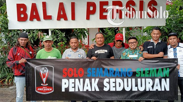 Perwakilan-suporter-Persis-Solo-PSS-Sleman-dan-PSIS-Semarang-me.jpg