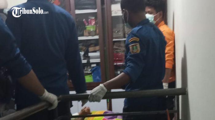 Viral Damkar Solo Bantu Pemakaman Warga Berbobot 208 Kg, Terungkap Almarhumah Derita Sesak Napas