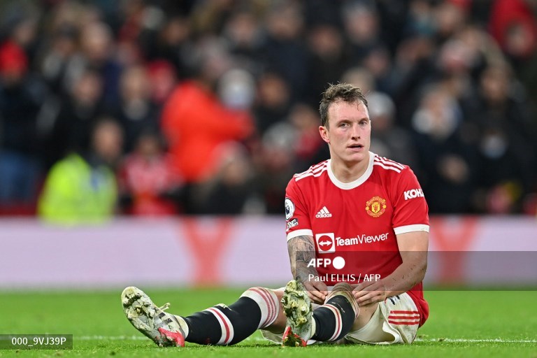 Phil-Jones-Man-United-vs-WOlves.jpg