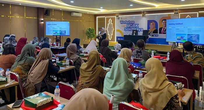 Politeknik-Indonusa-Surakarta-menggelar-Workshop-MGBK-1.jpg