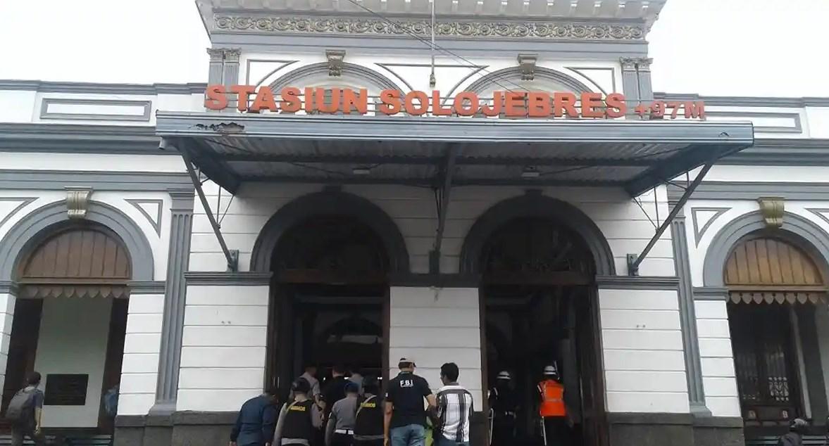 Potret-Stasiun-Jebres-di-Jalan-Ledoksari.jpg