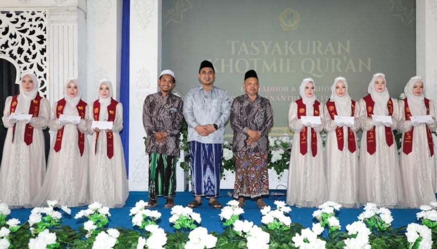 Program-pemberian-tali-asih-bisyaroh-bagi-penghafal-Al-Quran.jpg