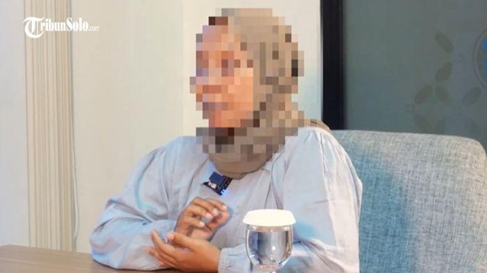R-ibu-dari-salah-satu-korban-predator-seksual-di-Banjarsari-Solo-2.jpg