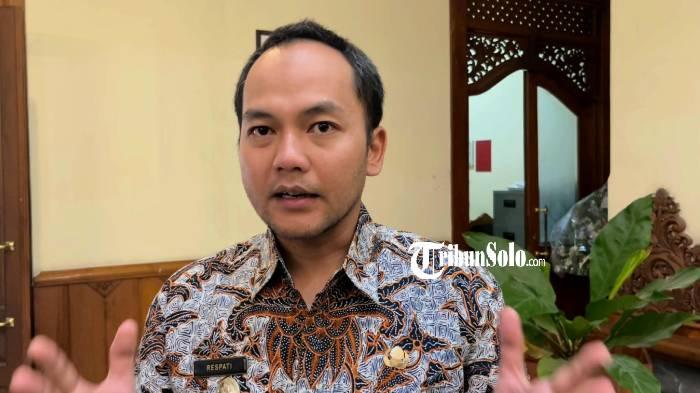 Respati-Ardi-evaluasi-penyebab-banjir-453.jpg