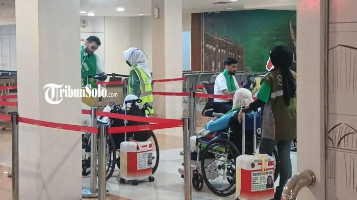 Cukup 2 Menit, Fast Track Makkah Route Kembali di Embarkasi Solo