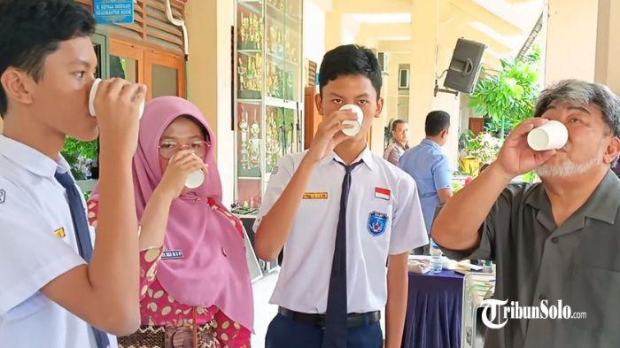 Menengok Teknologi Alat Pemurni Air di SMPN 3 Solo : Uji Coba dari Kolam Ikan, Aman untuk Konsumsi